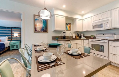Mission Valley Hotel | WorldMark Mission Valley - 2 Bedroom Queen Accessible