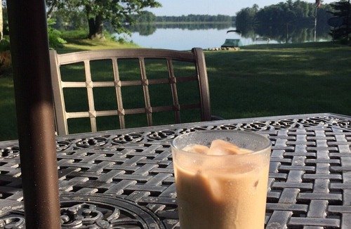 Ironton Cabin | YEAR-ROUND Private, Cozy Lakeside Cabin. Beautiful Views, 2 Boats, Kayak & Canoe