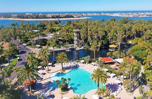 San Diego Hotel | Your Gateway to San Diego's Delights! Unit w/Kitchen, Pool, Tennis Court!