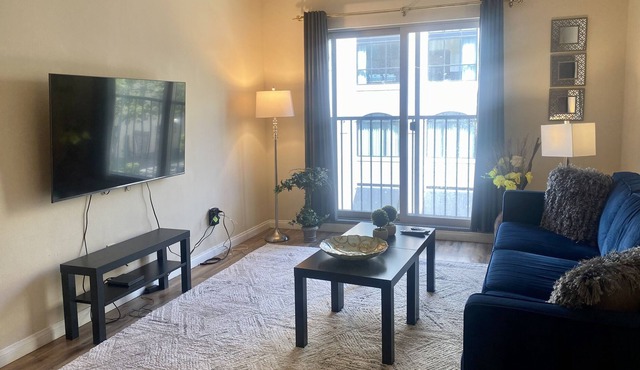 1 Bedroom Gaslamp District with Parking