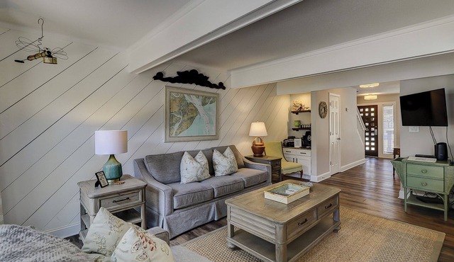 145 Beachwalk - Shipyard - 3 Bed 3 Bath Sleeps 8 - Hilton Head Rentals
