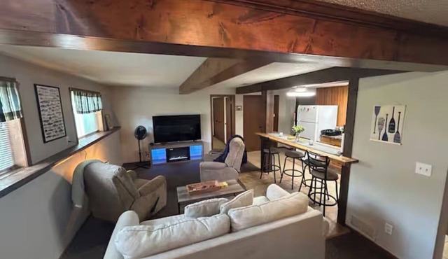 2BD/1BTH Near Hockey Arena, Mesabi Trail & McKinney Lake