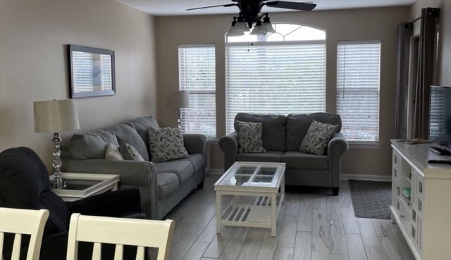 3 Bedroom ground floor -17th Hole - True Blue - near pool - wifi