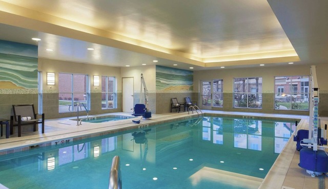 4 Spacious King Suites Perfect for Groups w/Comfort & Style Nearby Attractions