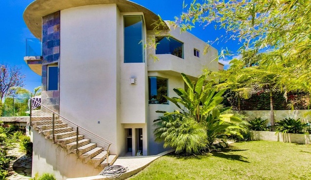 4B/3.5B CENTRAL STUNNING MODERN PALACE w/ PANORAMIC VIEWS OF SD BAY/DOWNTOWN