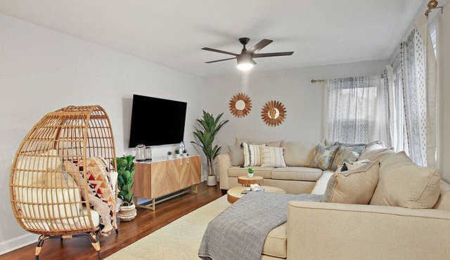 4BR Boho Oasis - Kid-Friendly, Library, Central