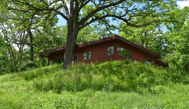 77 Acre Private Sanctuary near Kettle Moraine Trails, Alpine Valley & History.