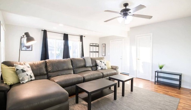 ABODE ON ATLANTIC - Spacious 2BD in the Heights