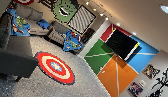 AirbnBAbE by AMCS family friendly getaway with seasonal Private Pool in Plainfield