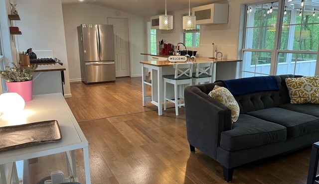 Allatoona Getaway in the heart of Red Top State Park!