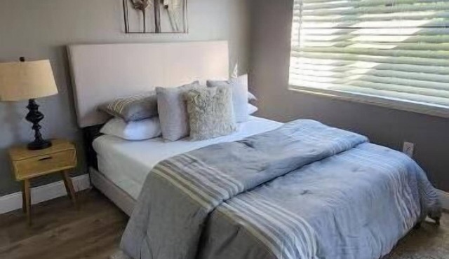Alluring 2bd/2ba in East Orlando. in Orlando