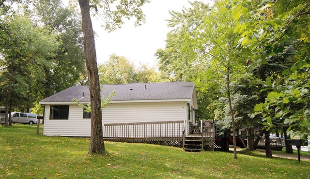 Anchor's Away, a 3BR, 2BR, accessible cabin with jacuzzi tub and lake views