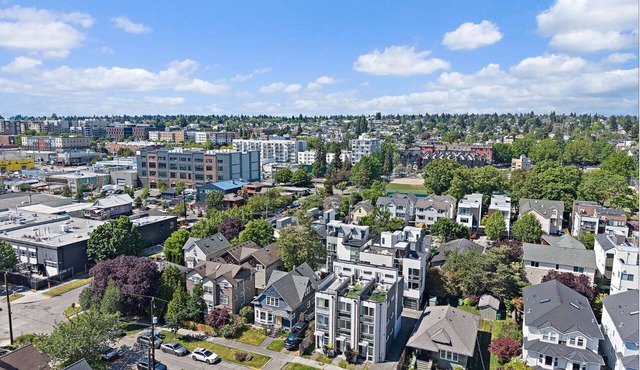 Ballard Rooftop 3BR Modern Townhome