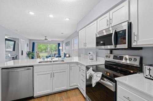 Barefoot Breezes at the Waterway,2 BR Condo Near Cal Ripken