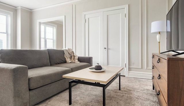Barsala l Modern Studio in the Heart of St. Louis Just Steps from Forest Park