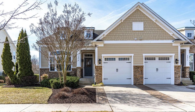 Bayside Resort Escape: 5BR Coastal Home -Golf, Pools, Restaurants & Beach Access