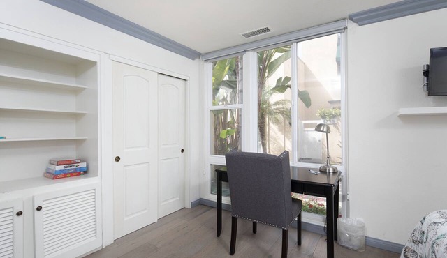 BEACH HOME WITH POOL in Del Mar