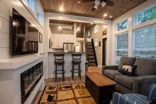 Bear River Tiny Luxury Living with River Views