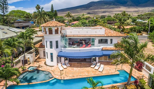 Beautiful, Big, Maui Beach House!