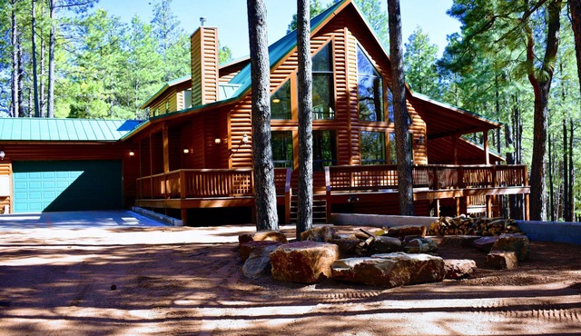 Beautiful Forest Lakes home-best of getting away w/Starlink WiFi & EV charging