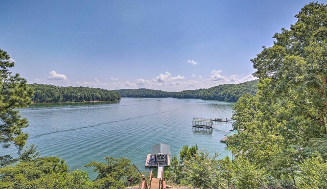 Beautiful Lakefront Studio: Dock, Fire Pit, Kayak