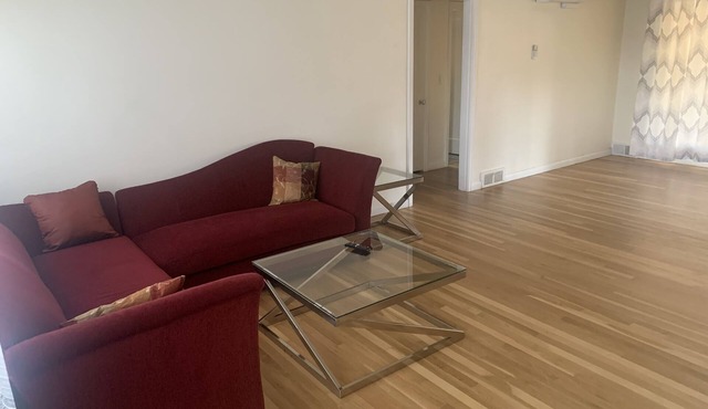 Beautiful, quiet and secured two bedroom house in Everett