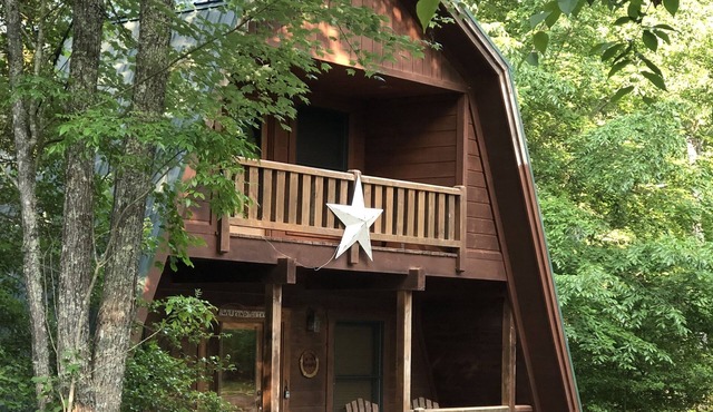 Big South Fork! Peaceful, Relaxing, On the Trails…Six Decks ~ Nature’s Paradise! in Strunk
