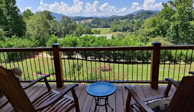 Blue Mountain Cottage near Deep Creek Campground