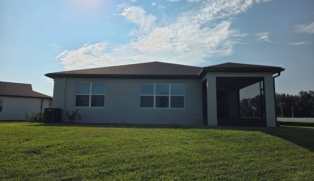 Brand New Never Lived In Heart of Ocala area