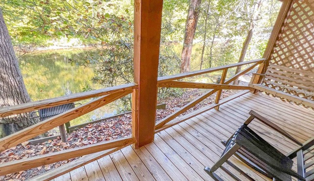 Cabin #2 - Riverfront w/Large Back Deck and more!