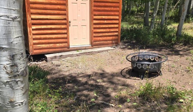 Camp Jackson Sleeping Cabin East in Verdure