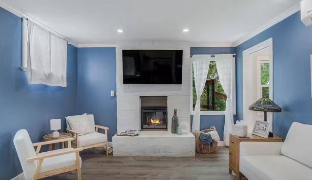 Canyon Hideaway: University Heights