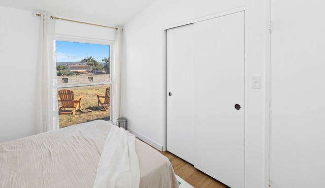 Casa Sunset cozy home in central SD, views, fire pit, and games & pet friendly!