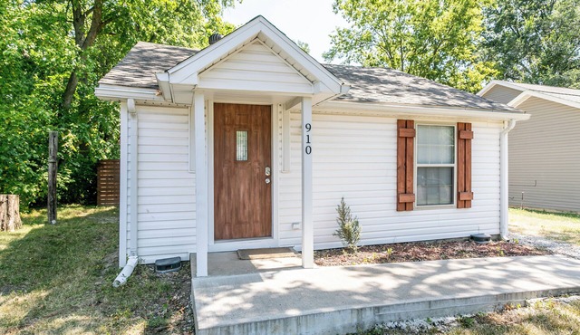 Charming 1-bedroom cottage in Downtown Columbia!