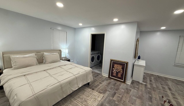 Charming 3-bedroom house in wonderful St. Louis with AC