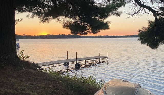 Charming cabin - quiet lake - classic sauna - fire pit - a perfect vacation spot