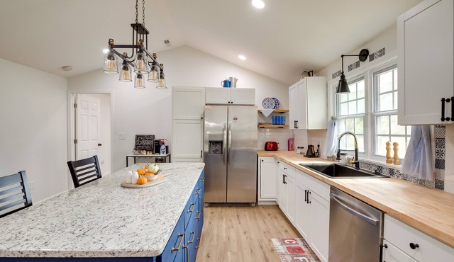 Charming Country Cottage in Goodspring!