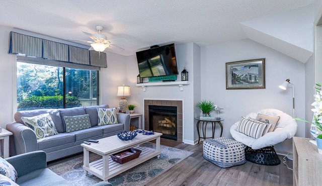 Charming Unit-11A St James-Full Amenity Access