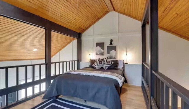 Chic Cabin! Less than 10 minutes from Downtown Siloam Springs