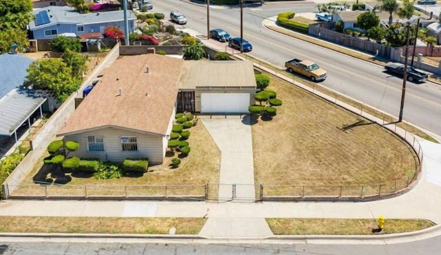 Clairemont Central Location
