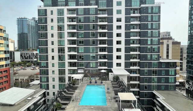 Classy 1-bedroom condo in Little Italy, Downtown San Diego, with AC, gym, valet