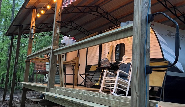 Close to Talladega, Cheha Mountain State Park, Lake Wedowee, and fishing.