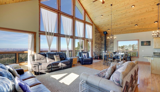 Close to Trails! Ultimate Seclusion at Moab Cabin