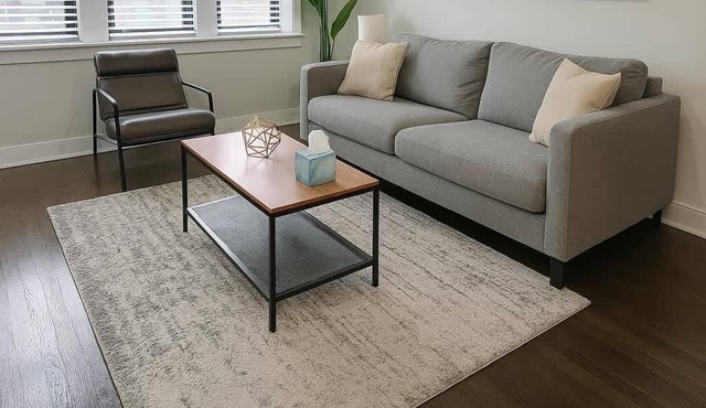 Comfortable 2BR Chicago Apt in Chicago