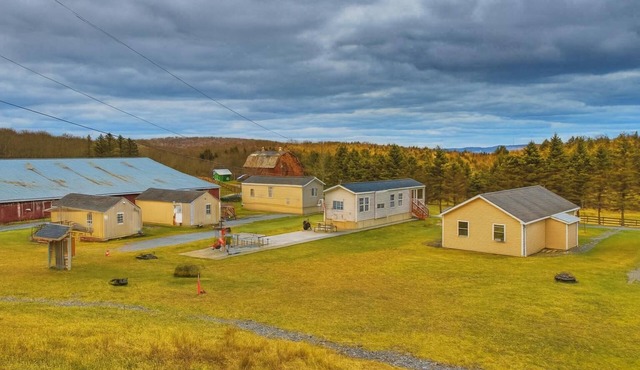 Cottage Complex · Poconos Luxury Stay