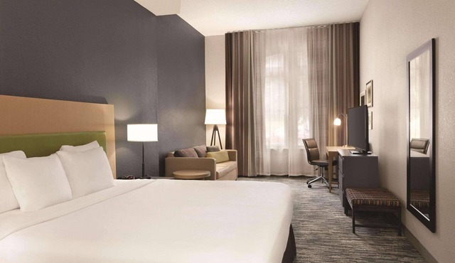 Country Inn & Suites by Radisson, St. Charles Historic District