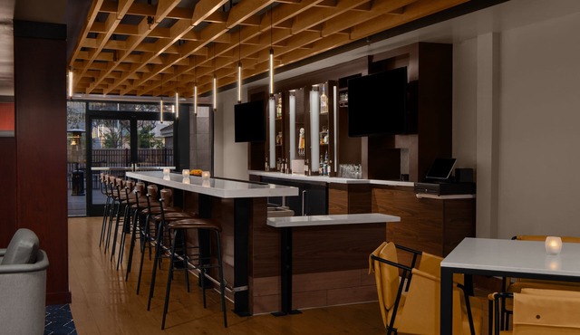 Courtyard by Marriott San Diego Central