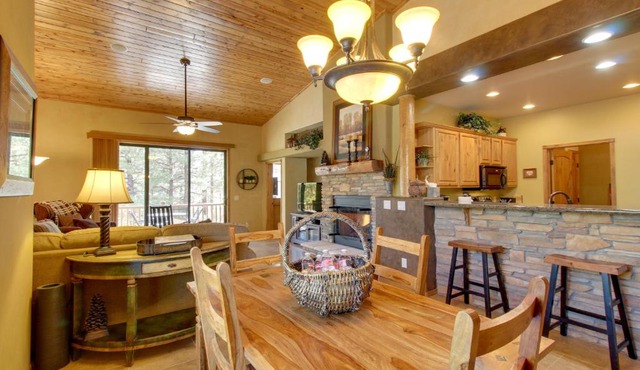 Covered Deck: Cozy Show Low Villa in Torreon!