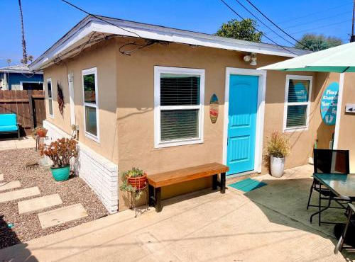 Cozy Beach Cottage