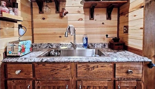 Cozy Cabin with 1 bedroom and WiFi close to Augusta & Maysville Kentucky